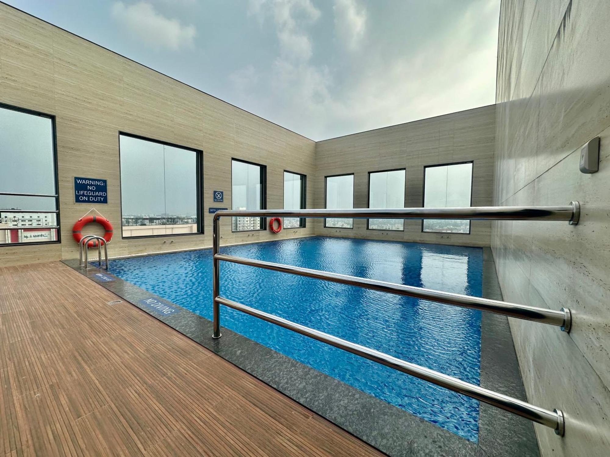 Four Points By Sheraton Chennai, Velachery Екстер'єр фото