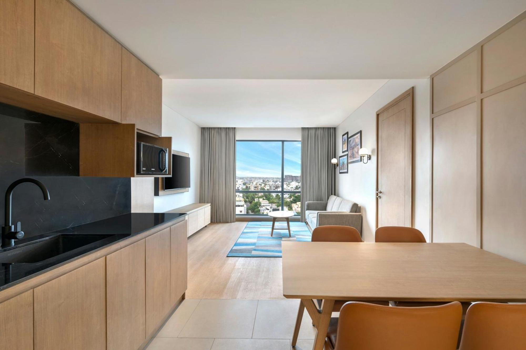 Four Points By Sheraton Chennai, Velachery Екстер'єр фото
