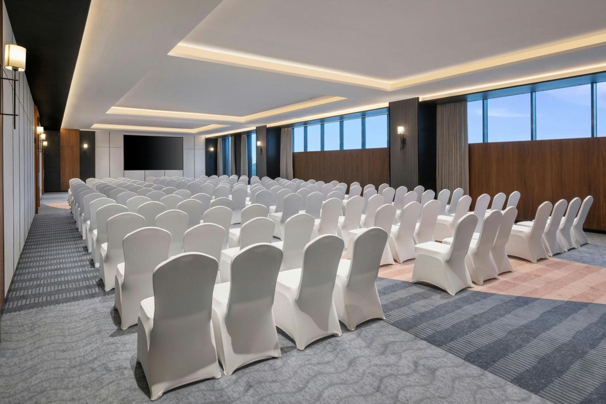 Four Points By Sheraton Chennai, Velachery Екстер'єр фото