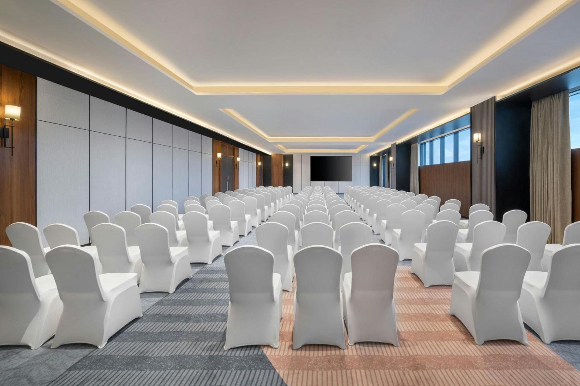 Four Points By Sheraton Chennai, Velachery Екстер'єр фото